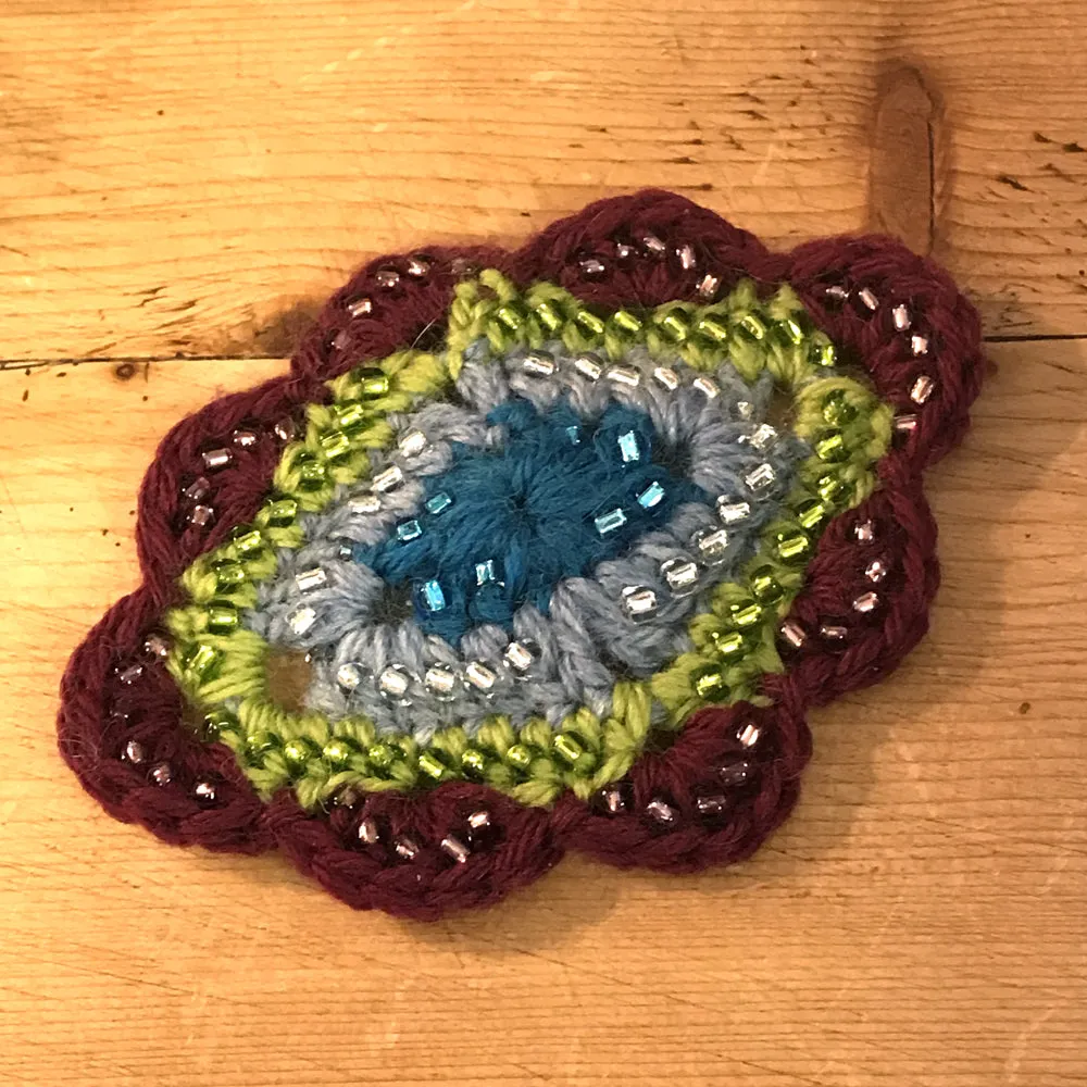 (20) Twenty to Crochet Book: Crocheted Flowers to Wear