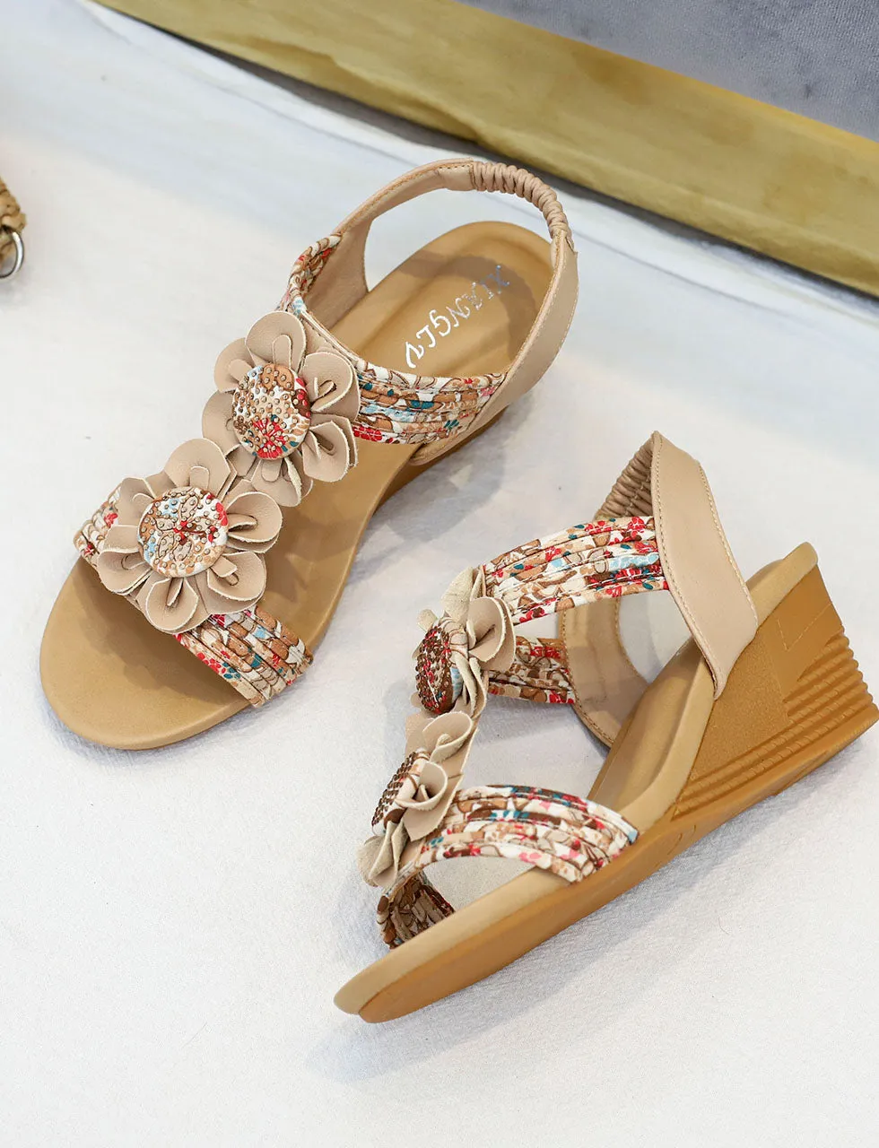 Brown T Strap Flower Boho Gladiator Sandals for Women