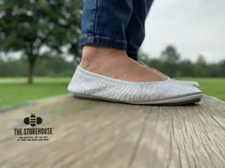 White silver Gator